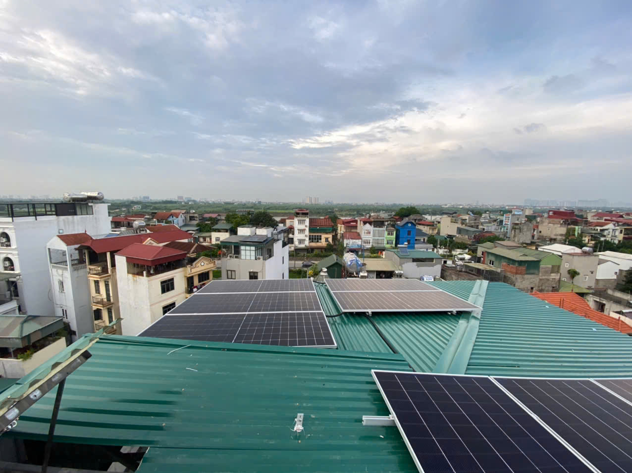 thi công điện mặt trời